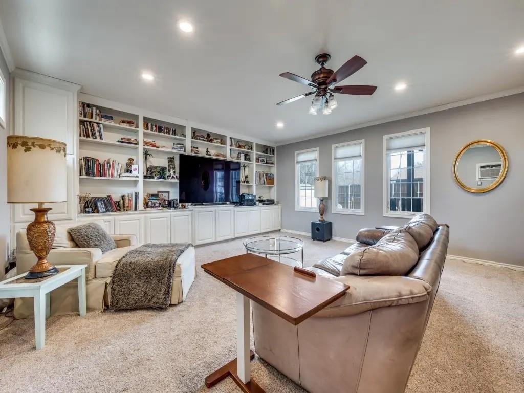 9835 Estate Lane Property Photo 10