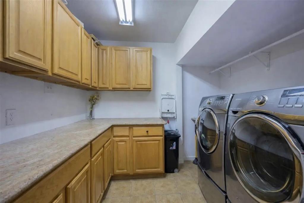 9835 Estate Lane Property Photo 16