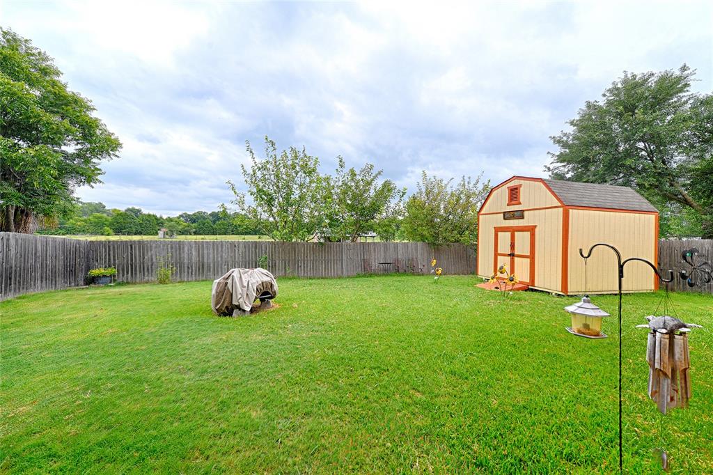 7814 Clairmont Avenue Property Photo 25