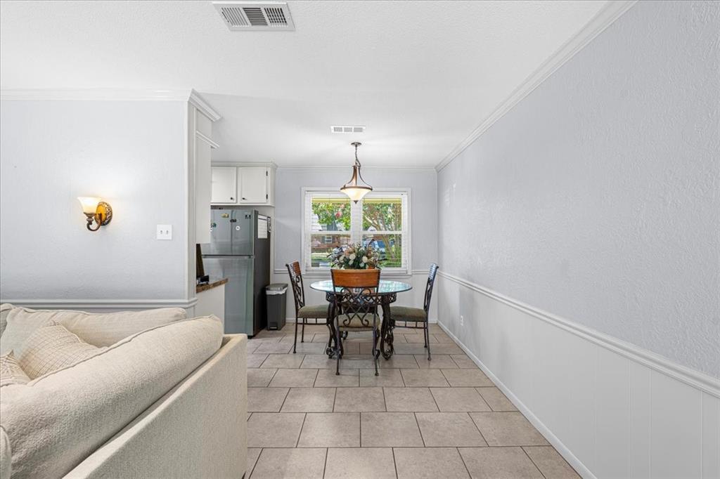 800 Oxford Property Photo 10