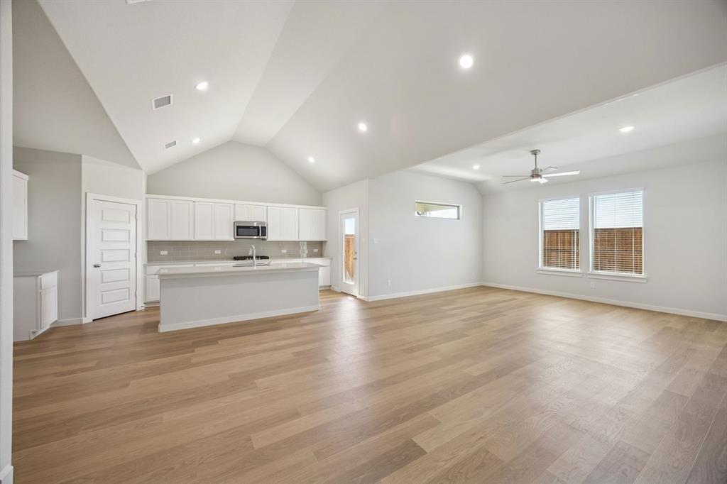 3201 Linden Lane Property Photo 12