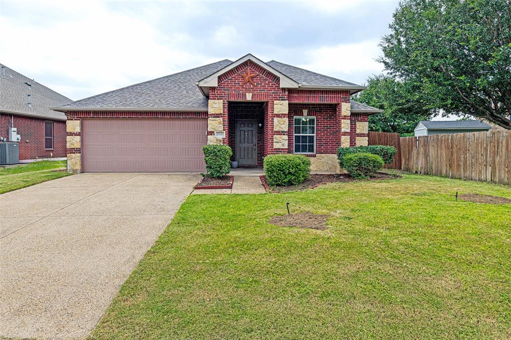 2500 Navasota Drive Property Photo 2