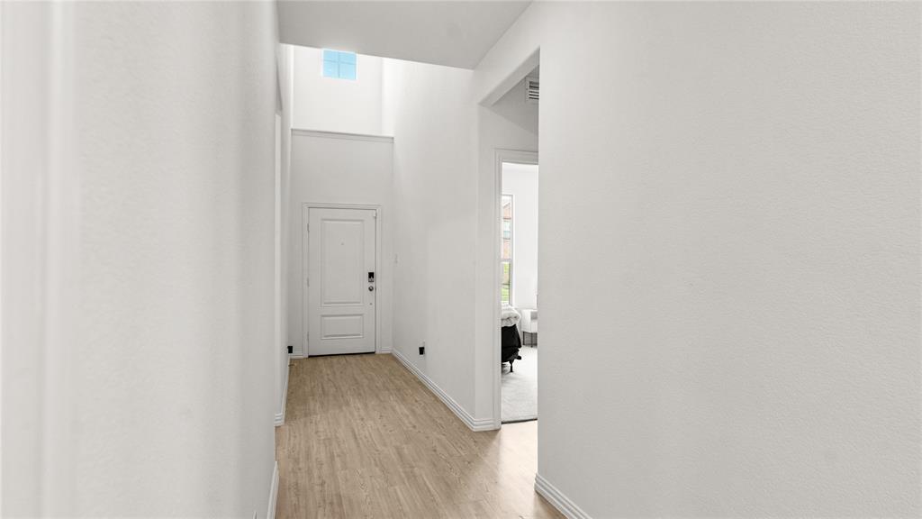 9920 Little Tree Lane Property Photo 12