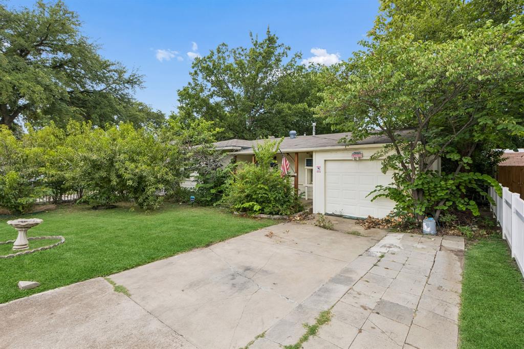 4330 Wabash Avenue Property Photo 1