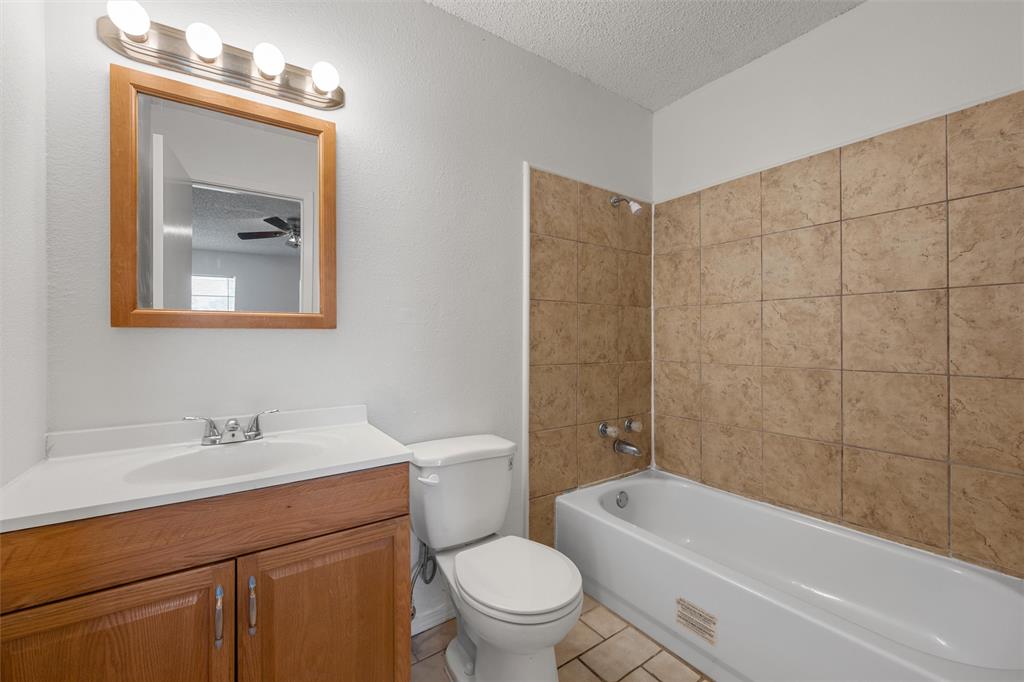 1374 Saffles Road Property Photo 14