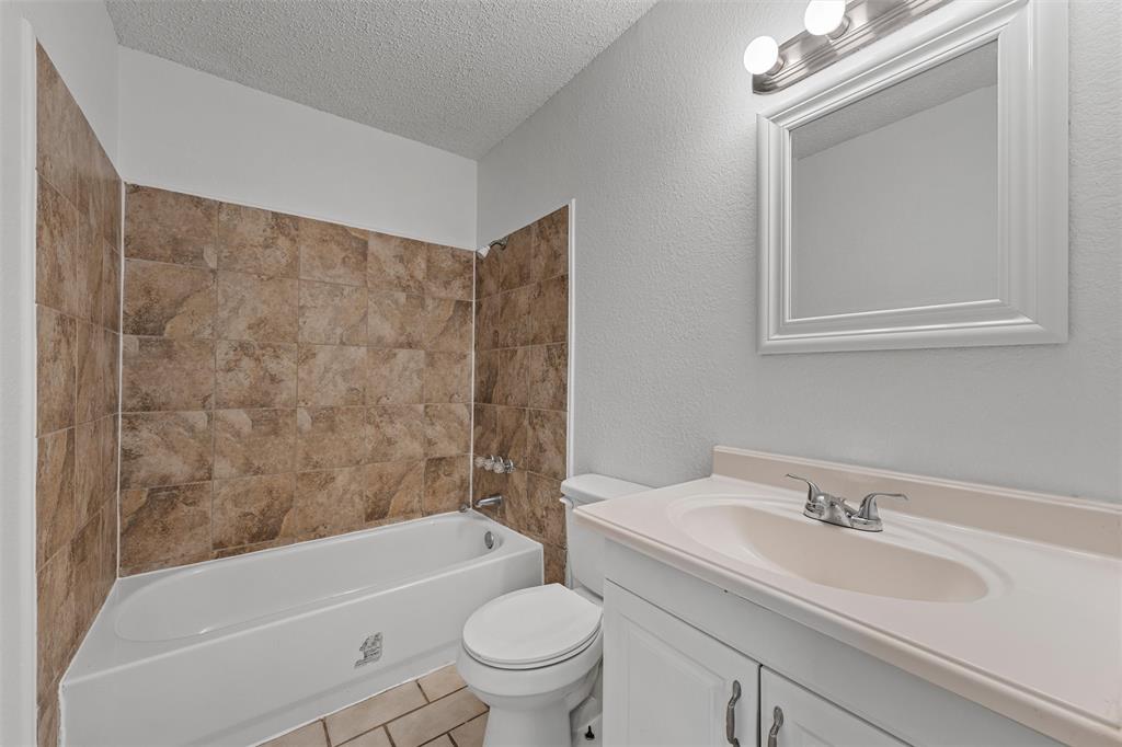 1374 Saffles Road Property Photo 17