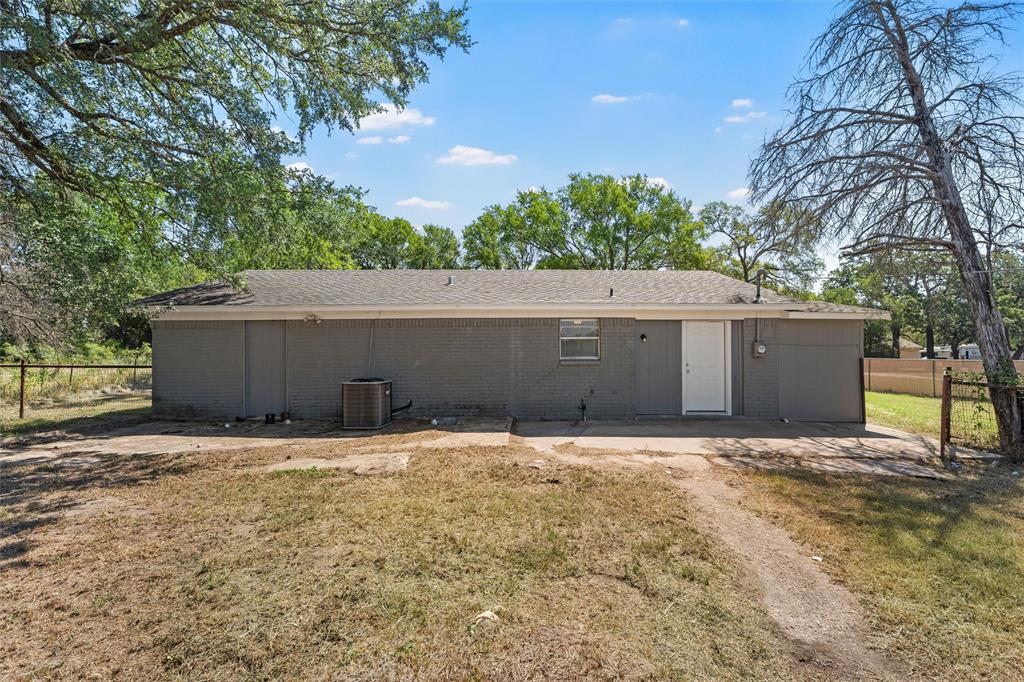 1374 Saffles Road Property Photo 22