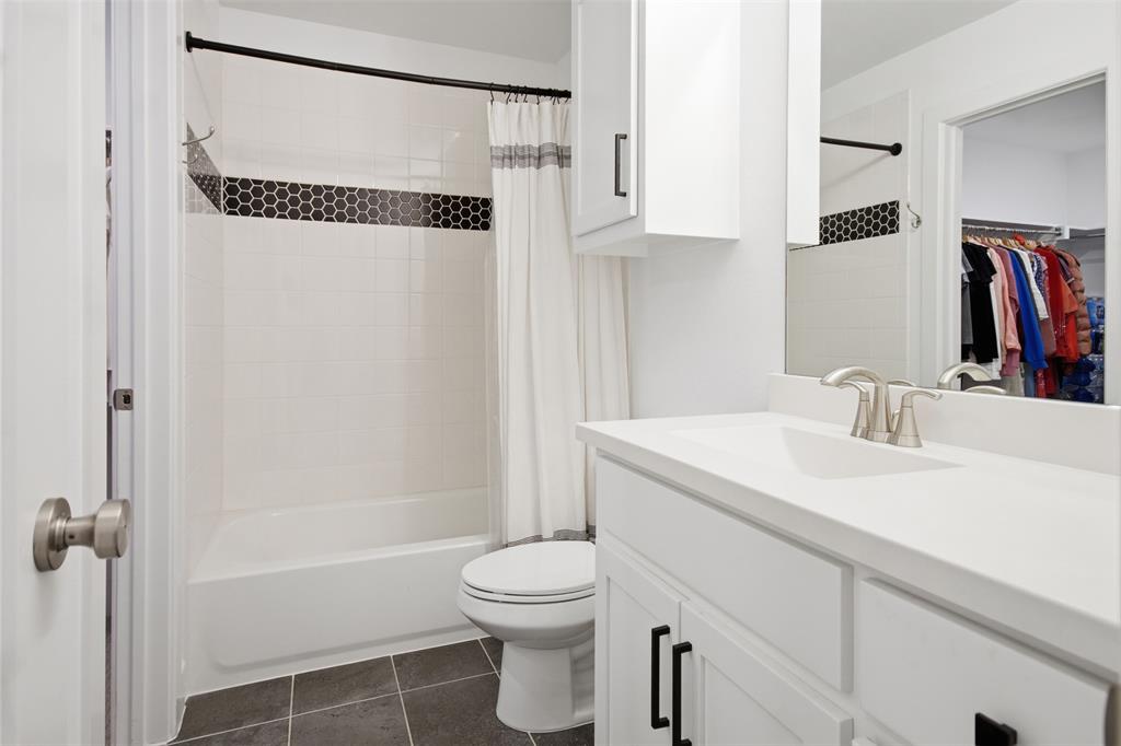 2217 Grey September Street Property Photo 28