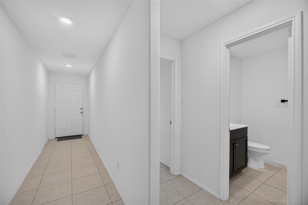 6440 Bristolwood Drive Property Photo 4