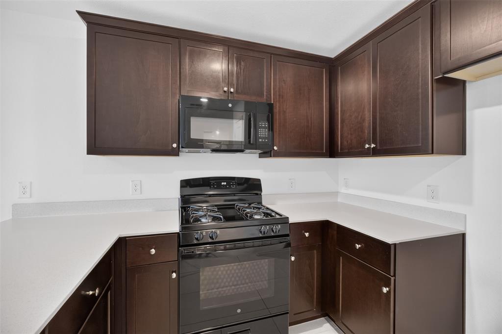 6440 Bristolwood Drive Property Photo 8