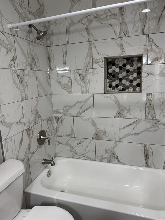 357 Nw Newton Property Photo 5