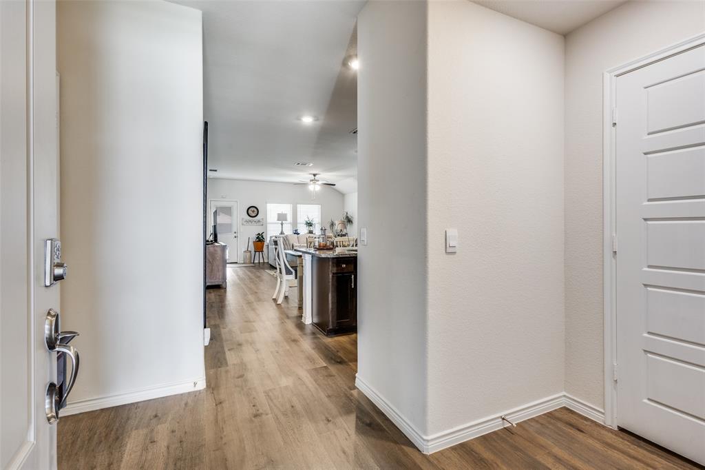 7412 Raynor Place Property Photo 4