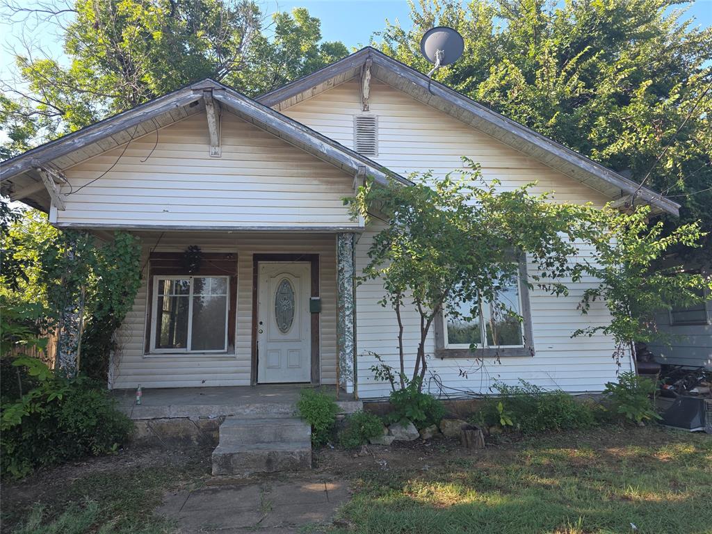 905 W Walker Street Property Photo 20
