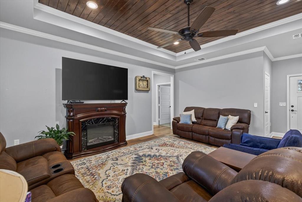 424 E Pennsylvania Avenue Property Photo 7