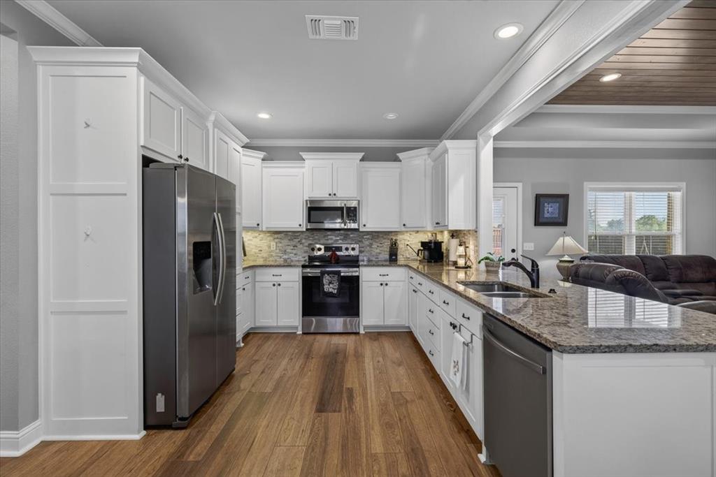 424 E Pennsylvania Avenue Property Photo 8
