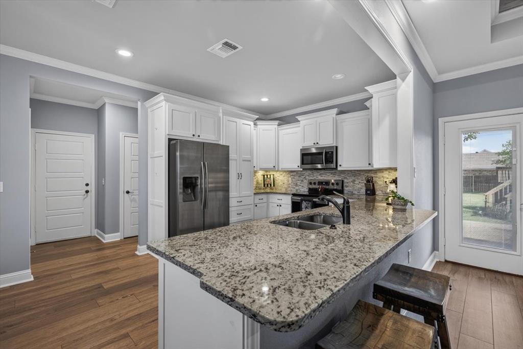 424 E Pennsylvania Avenue Property Photo 9
