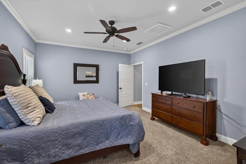 424 E Pennsylvania Avenue Property Photo 13