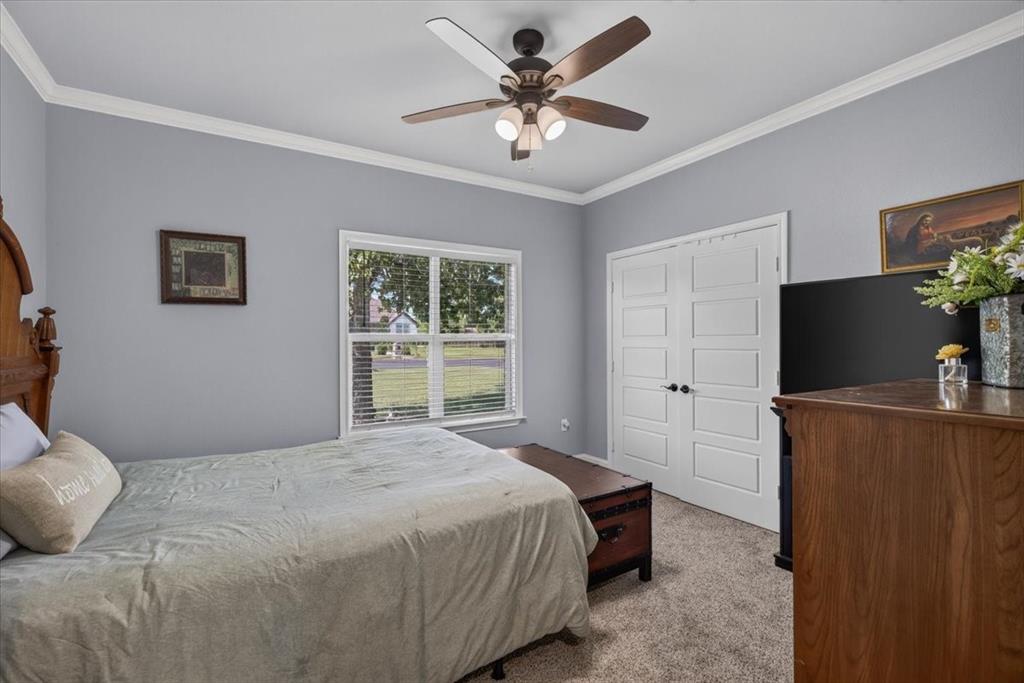 424 E Pennsylvania Avenue Property Photo 16