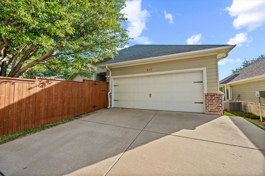 610 Seeport Drive Property Photo 34