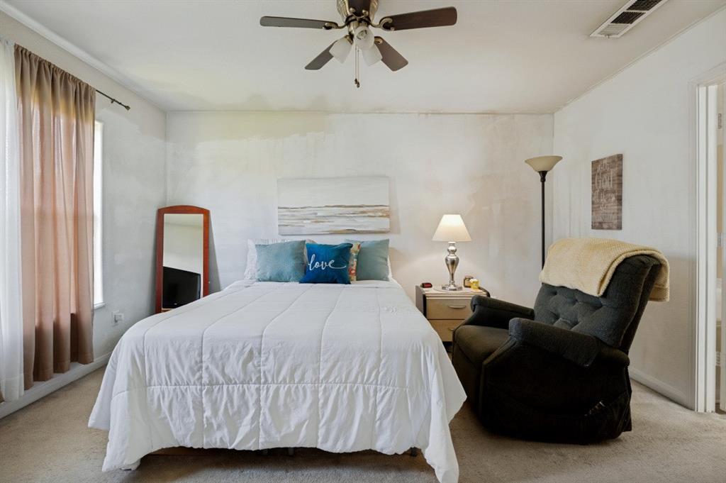624 Noble Grove Property Photo 7