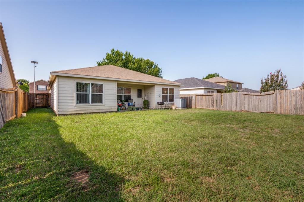 624 Noble Grove Property Photo 12