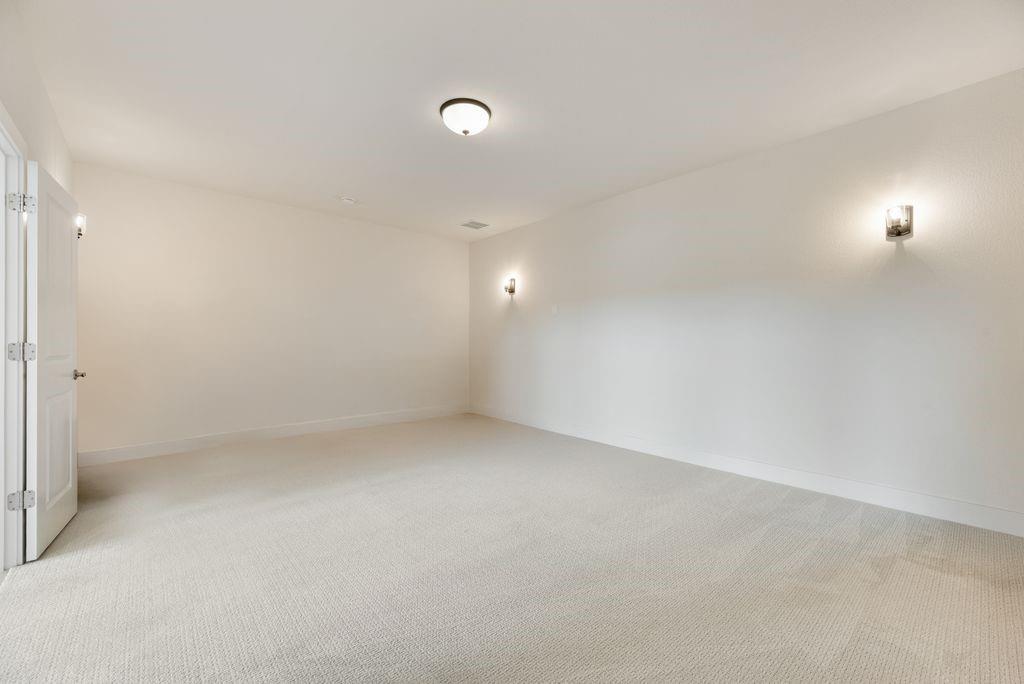 1153 Rochester Place Property Photo 35