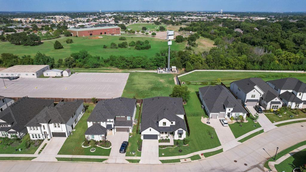 1153 Rochester Place Property Photo 38