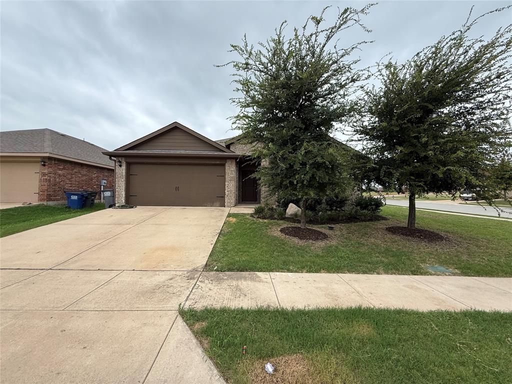 1113 Meadow Side Drive Property Photo 3
