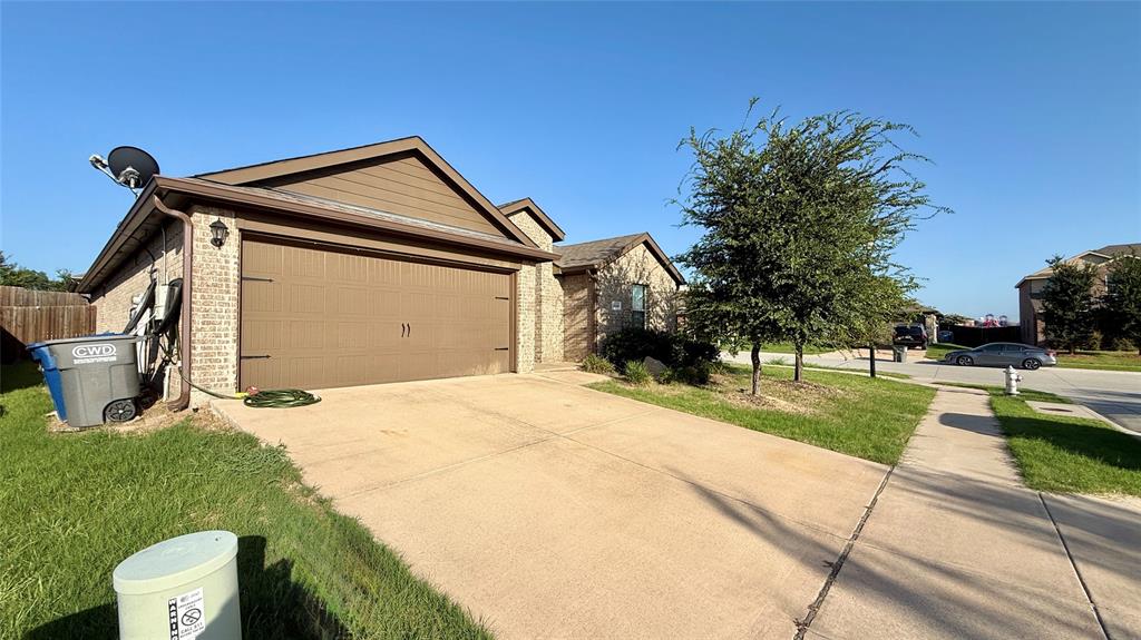 1113 Meadow Side Drive Property Photo 6