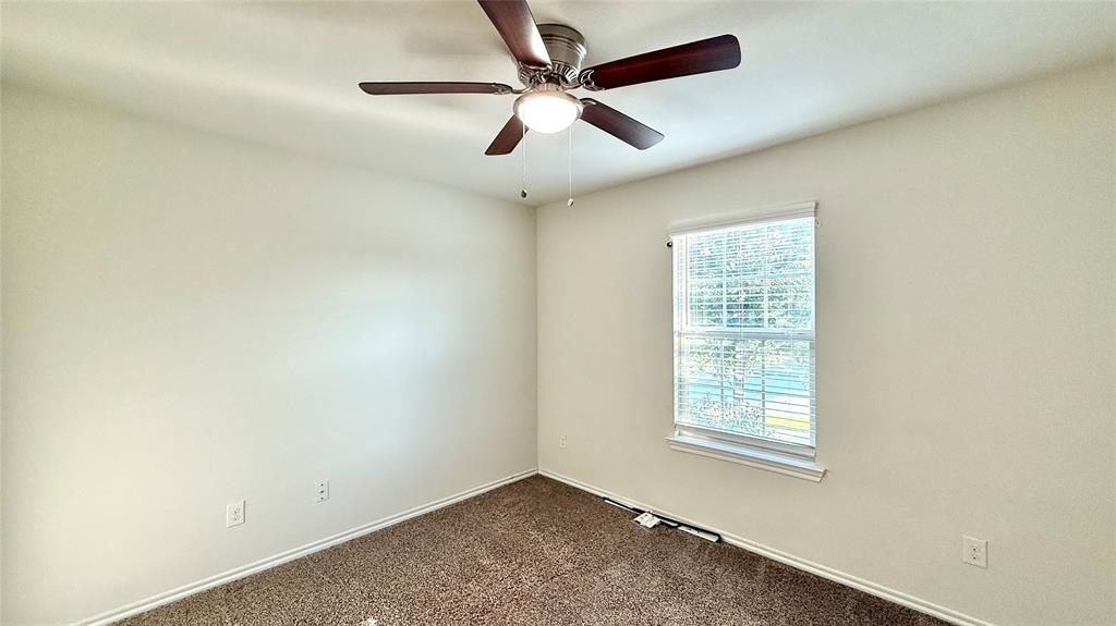 1113 Meadow Side Drive Property Photo 7