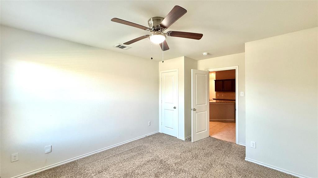 1113 Meadow Side Drive Property Photo 8