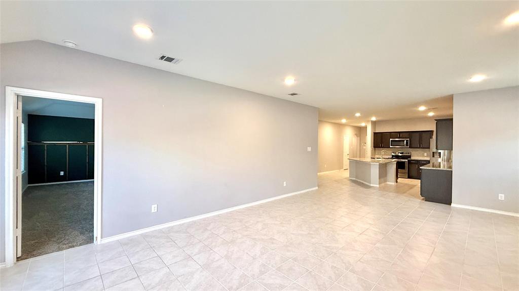 1113 Meadow Side Drive Property Photo 16