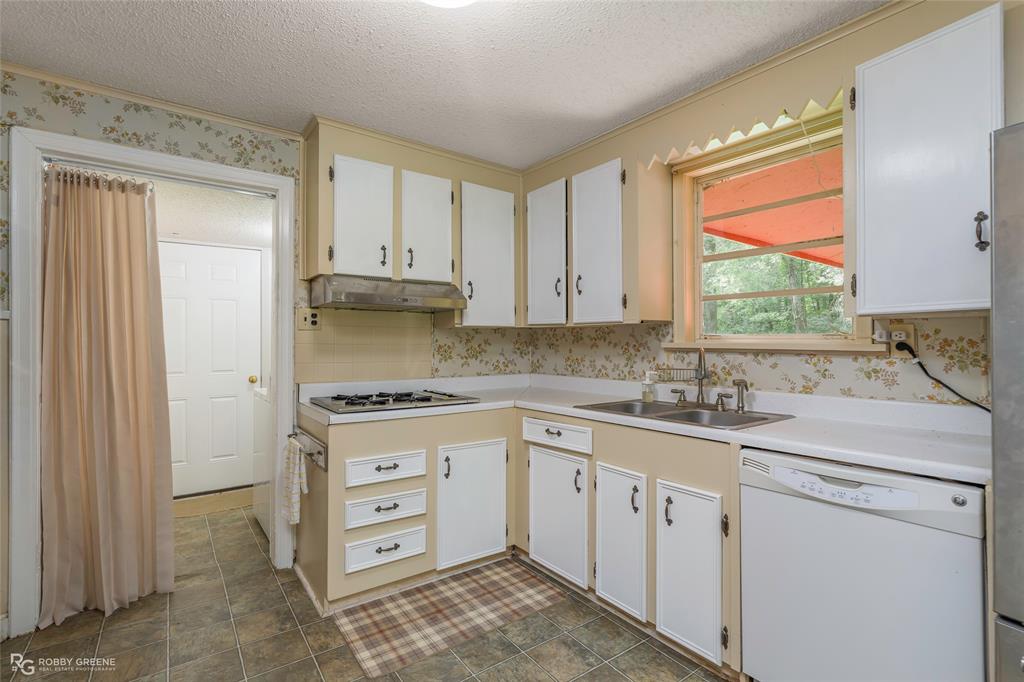 3194 Herren Road Property Photo 4