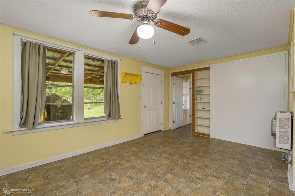 3194 Herren Road Property Photo 6