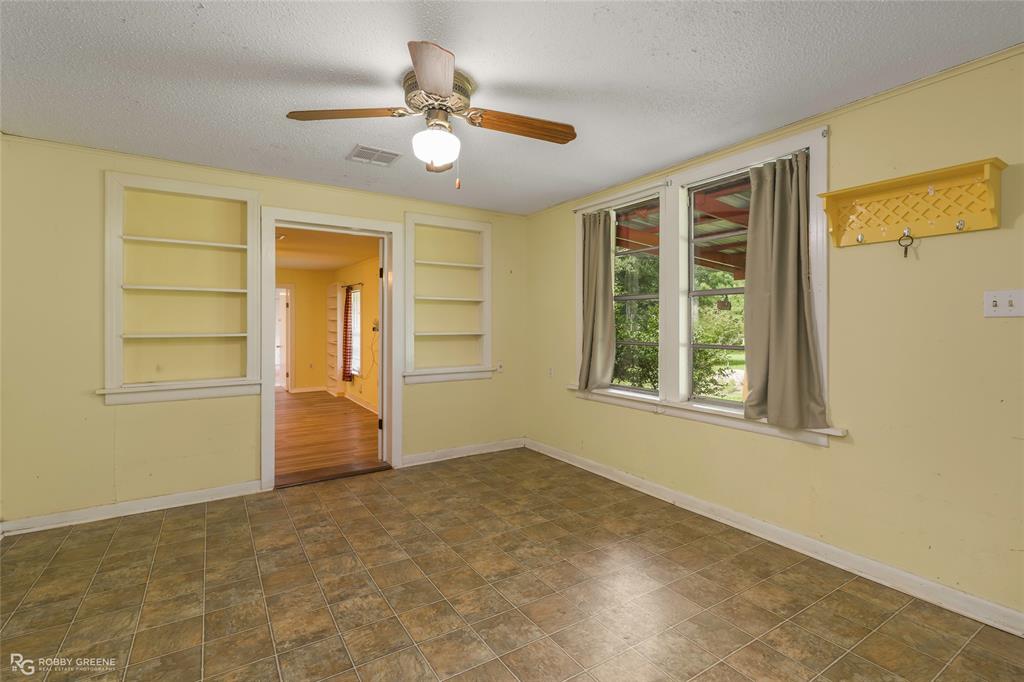 3194 Herren Road Property Photo 8