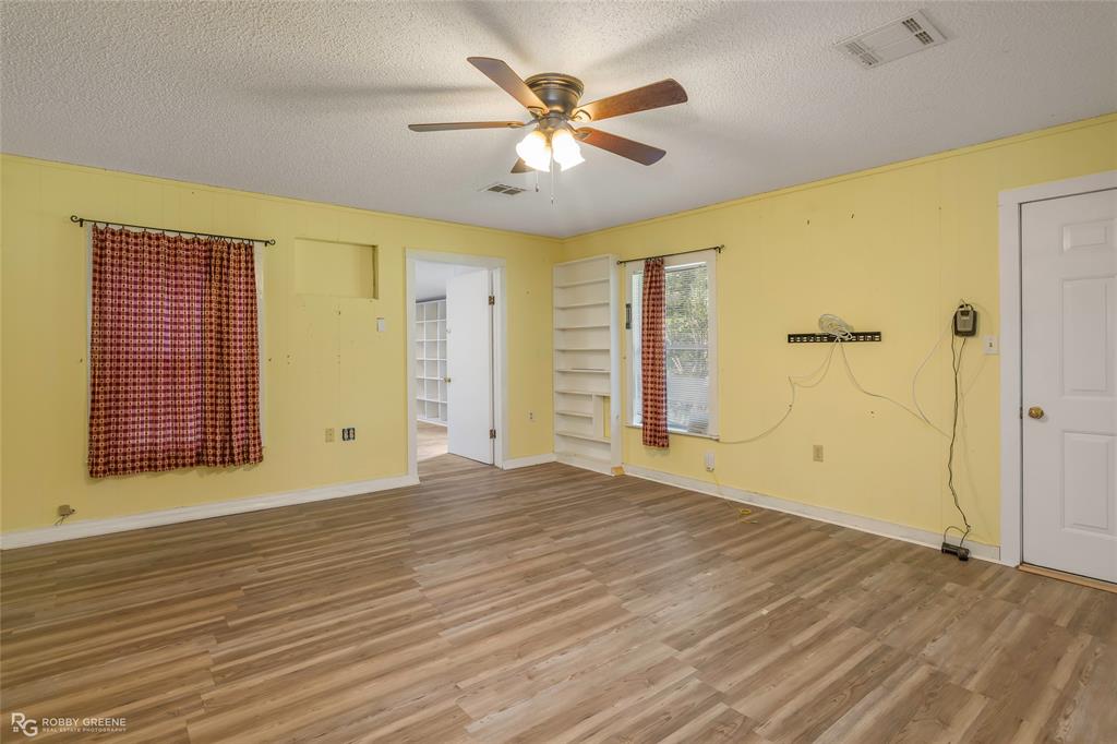 3194 Herren Road Property Photo 10