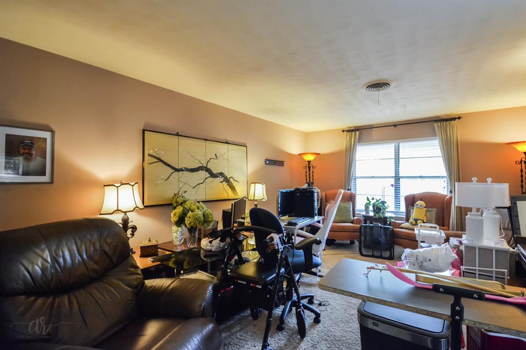 2233 River Oaks Circle Property Photo 14