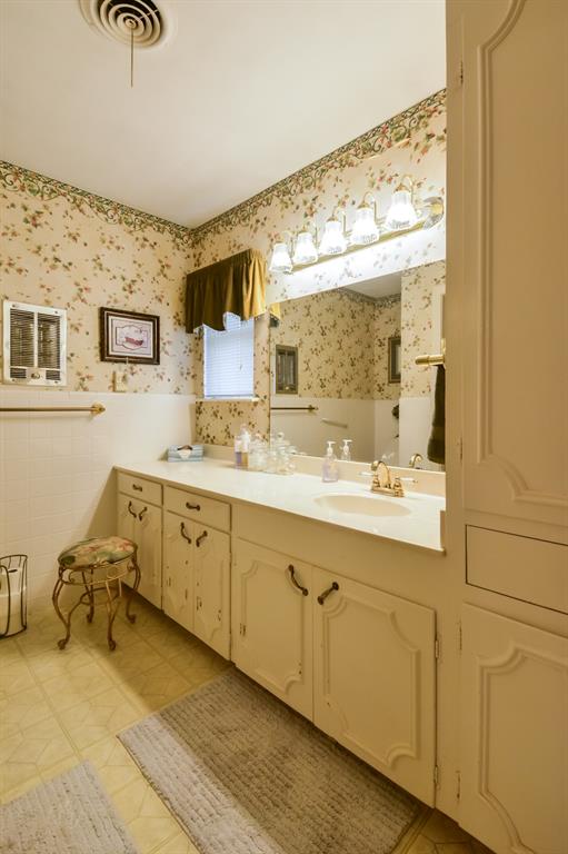 2233 River Oaks Circle Property Photo 22