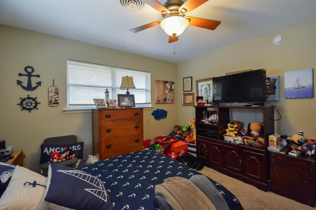2233 River Oaks Circle Property Photo 27