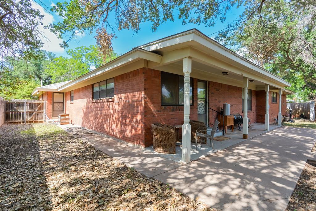 2233 River Oaks Circle Property Photo 37