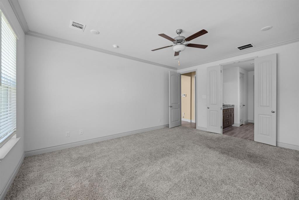 7601 Silver Drive Property Photo 17