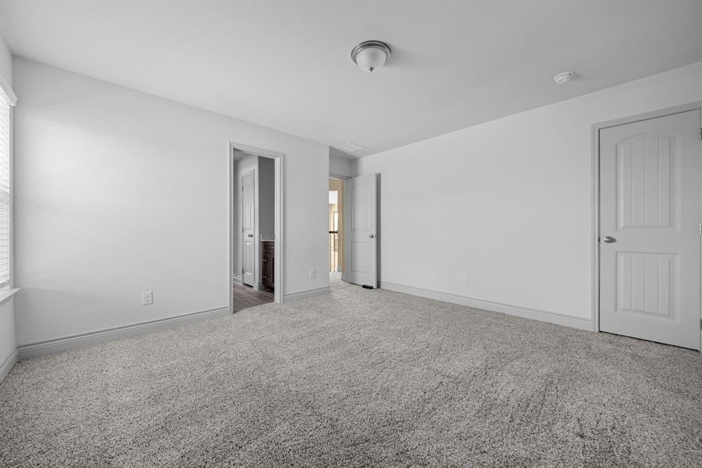 7601 Silver Drive Property Photo 21
