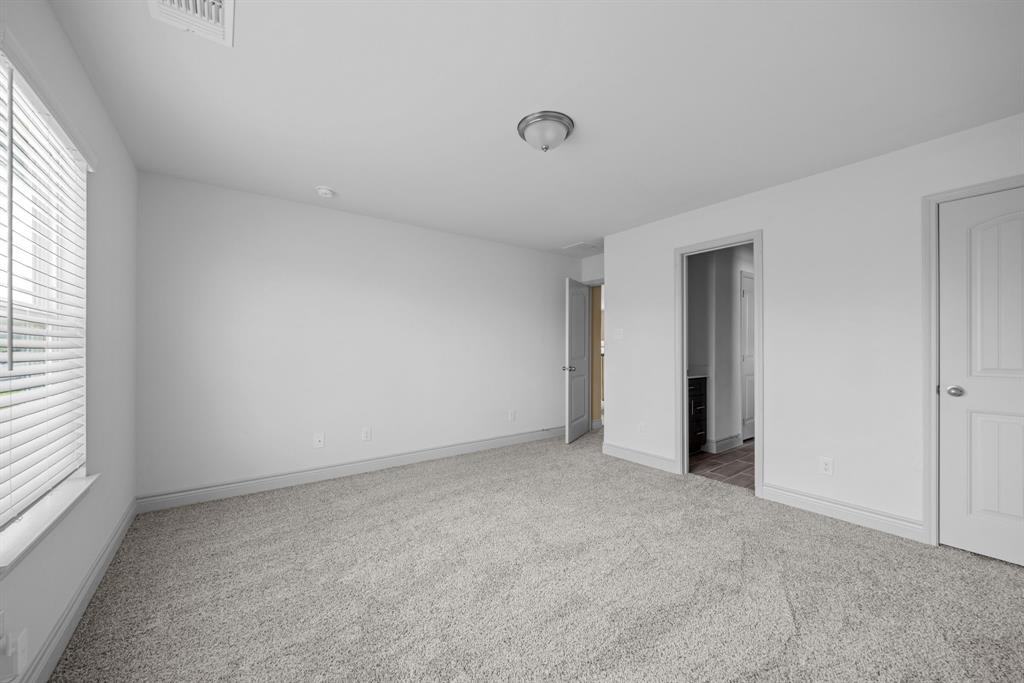 7601 Silver Drive Property Photo 24