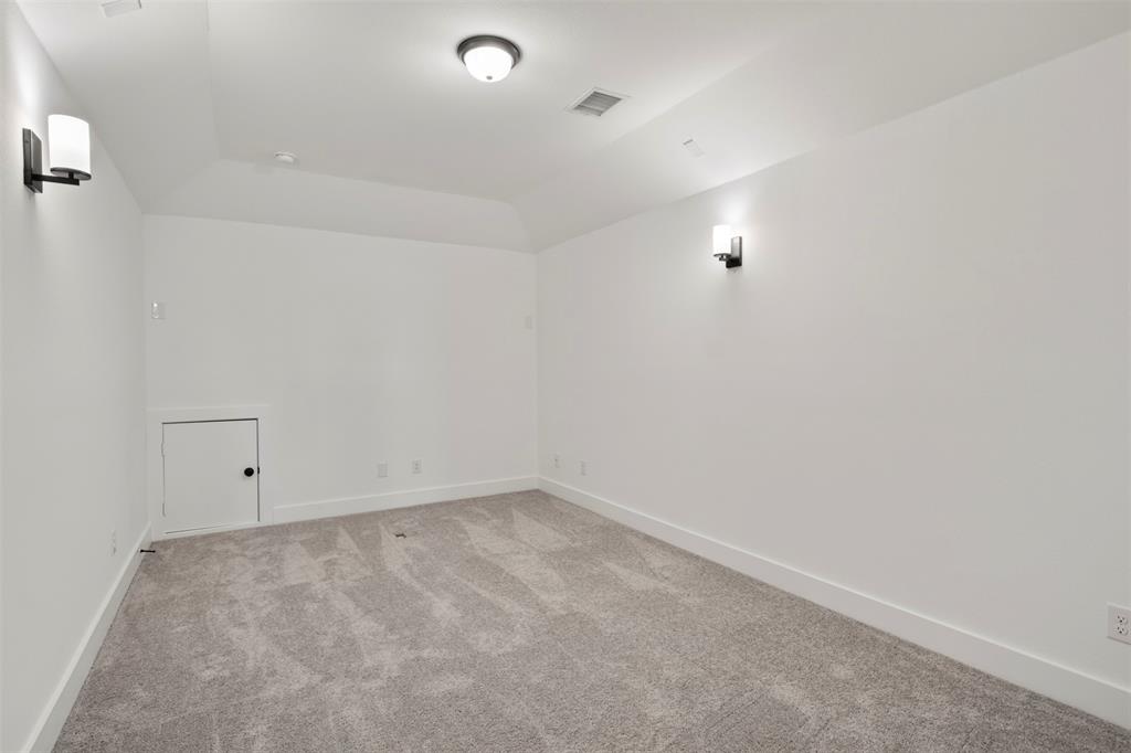 9613 Polo Pony Court Property Photo 11