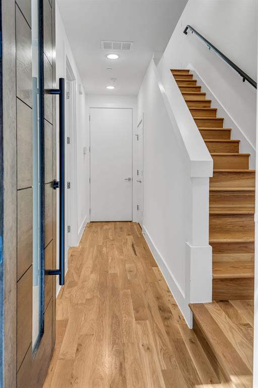 426 W 9th Street Property Photo 2
