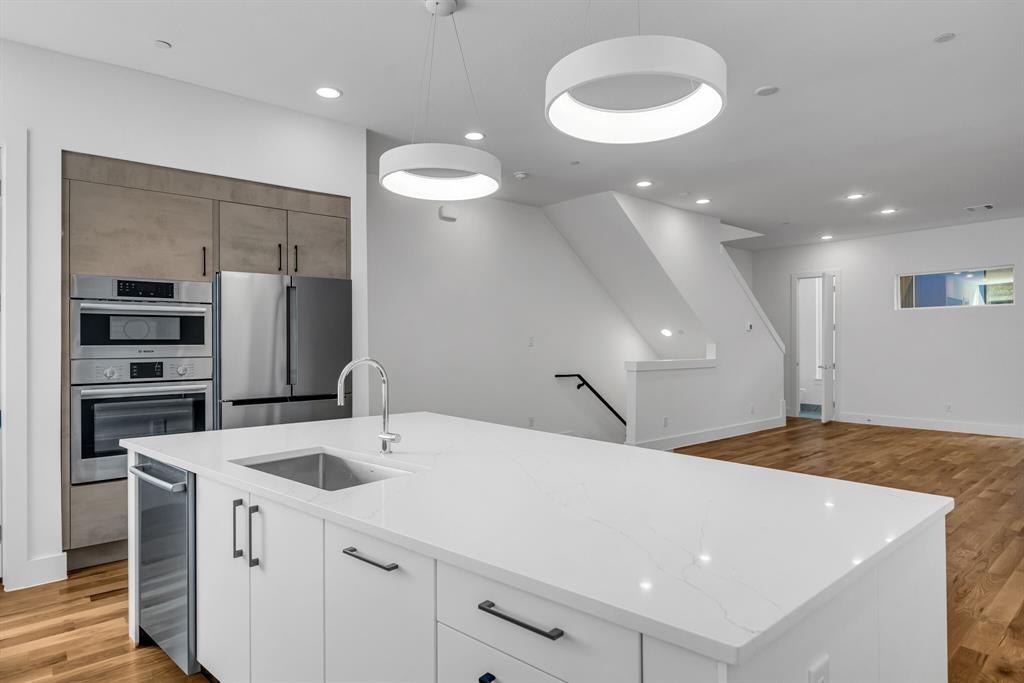 426 W 9th Street Property Photo 13
