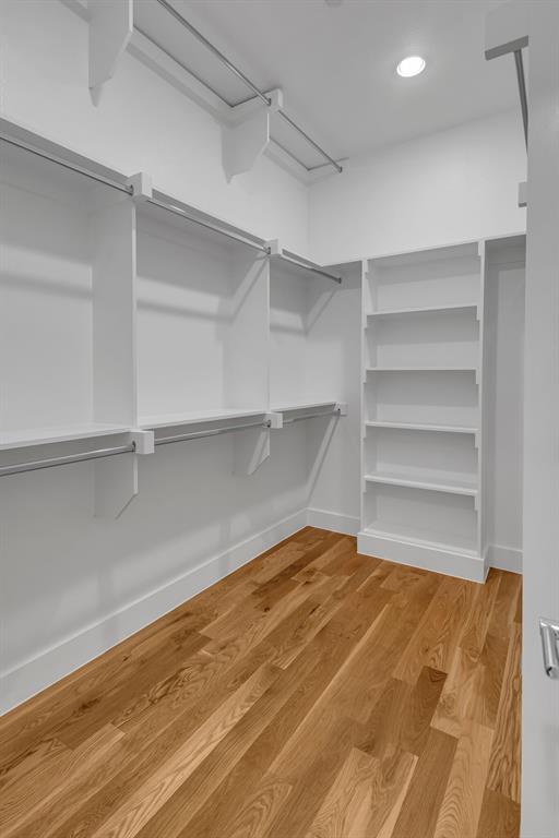 426 W 9th Street Property Photo 23
