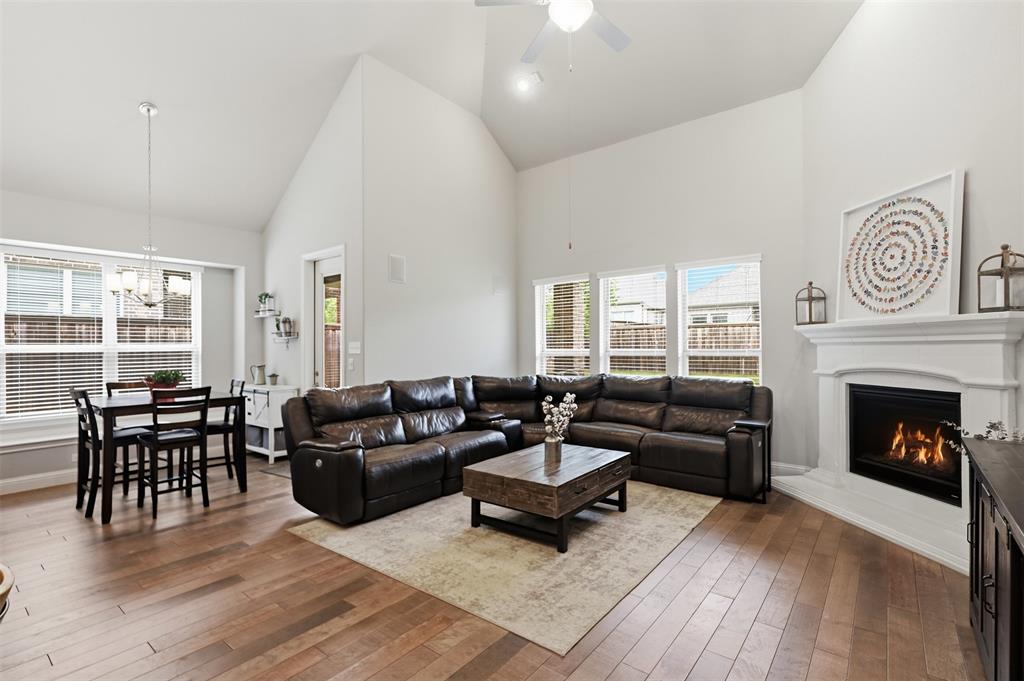 10322 Trail Ridge Drive Property Photo 10