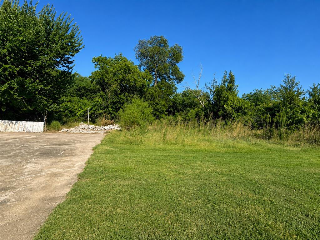 2514 Tierney Road Property Photo 1