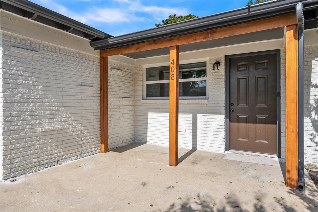 408 Simmons Drive Property Photo 4